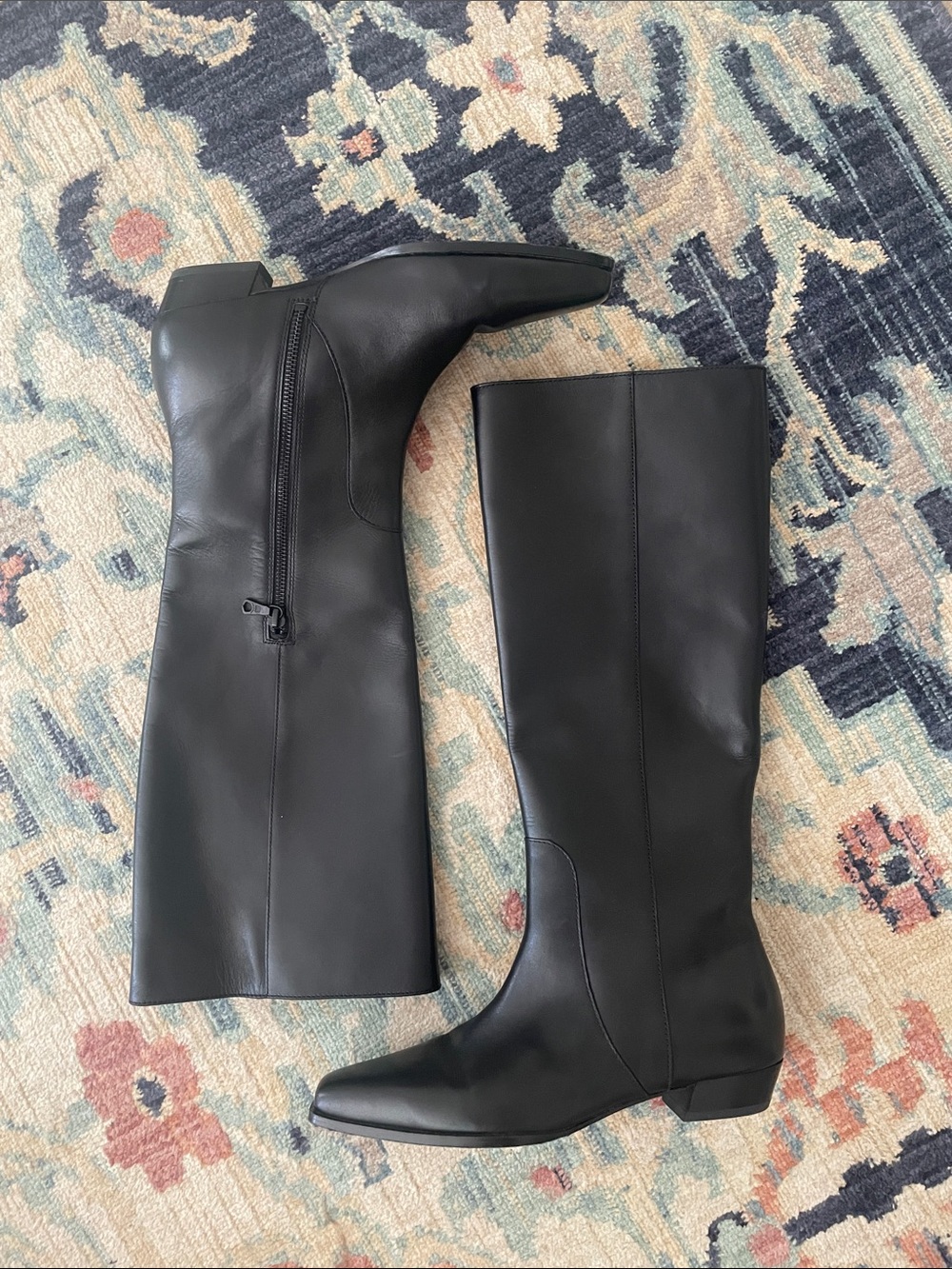 Joni Knee High Boot in Black Leather - Picture 2 of 12
